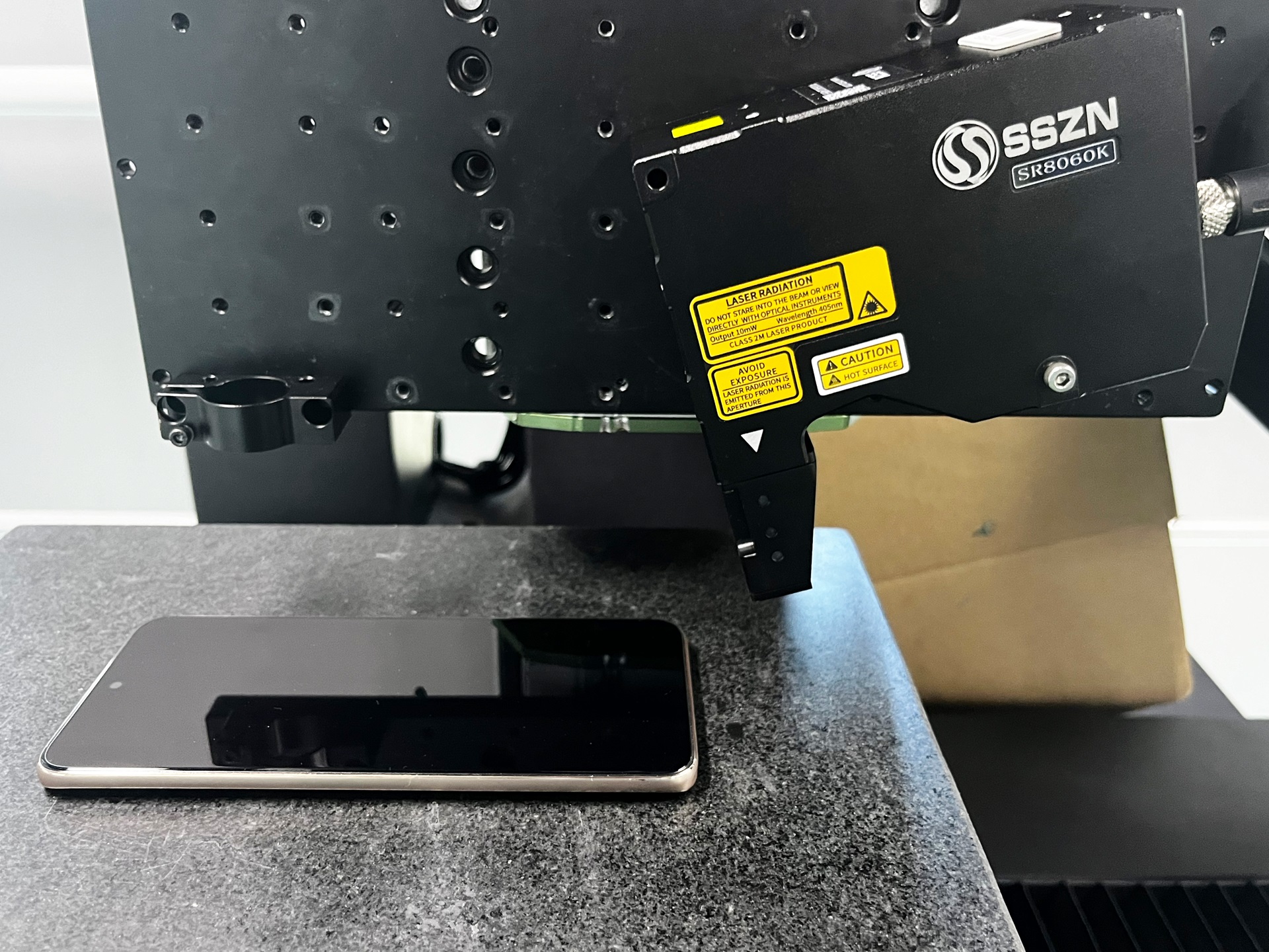 Mobile Phone Screen Flatness Detection with 3D Laser Profiler