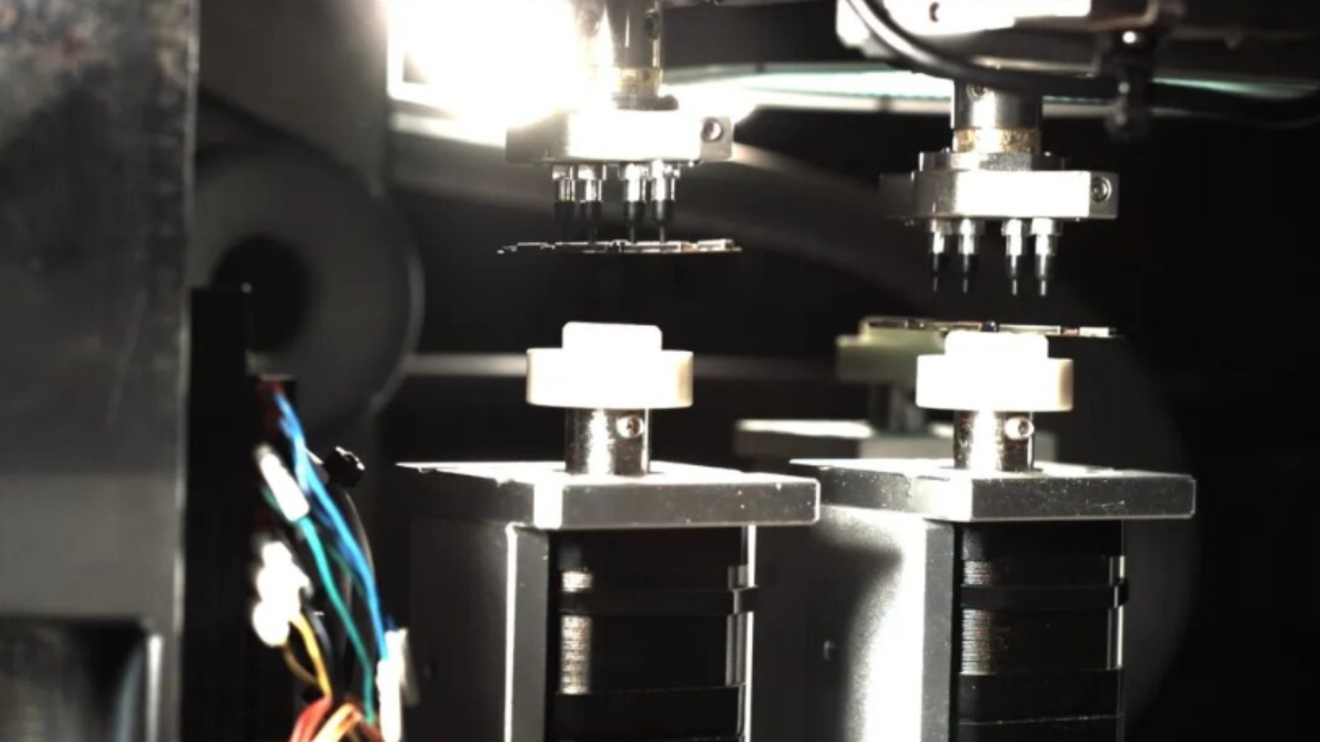 Capture Timing Differences and Transient Deformation in Robotic Arm Suction Nozzles with a SH2 Series High-Speed Camera